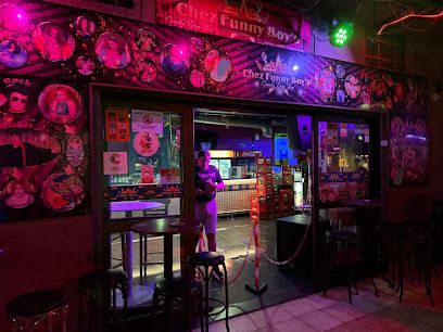 Chez Funny Boy's